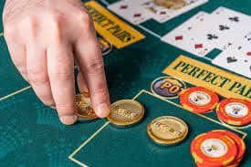 Live casino entertainment studio visual for c33332 Bangladesh adult readers